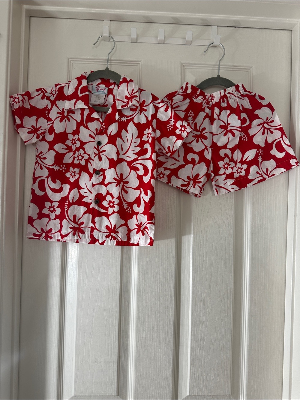 Red & White Floral Kids Matching Set - Tropical Shirt and Shorts